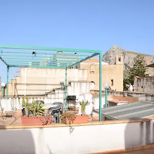 Case Paseda Piazza San Vito Lo Capo